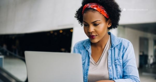 Offer a Mini course to make people sign up to your newsletter