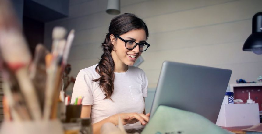 What is a Blog How can it help to grow my business with 5 benefits